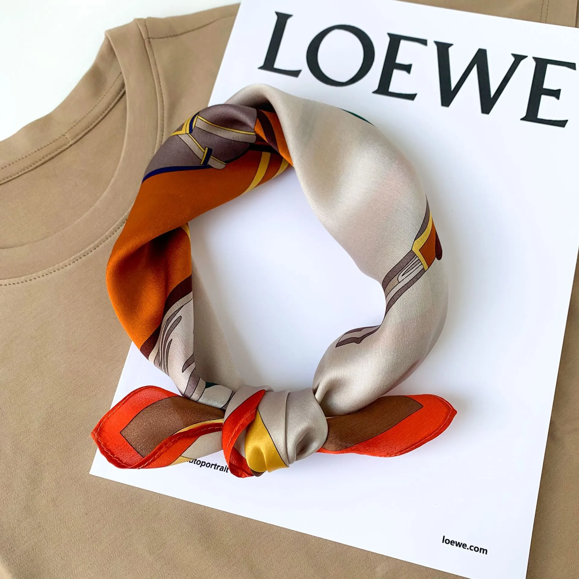 Sunscreen Silk Scarf Small Square Scarf Women's Spring And Autumn South Korea Silk Thin Versatile Mulberry Silk Elegant Scarf Internet Celebrity Small Scarf