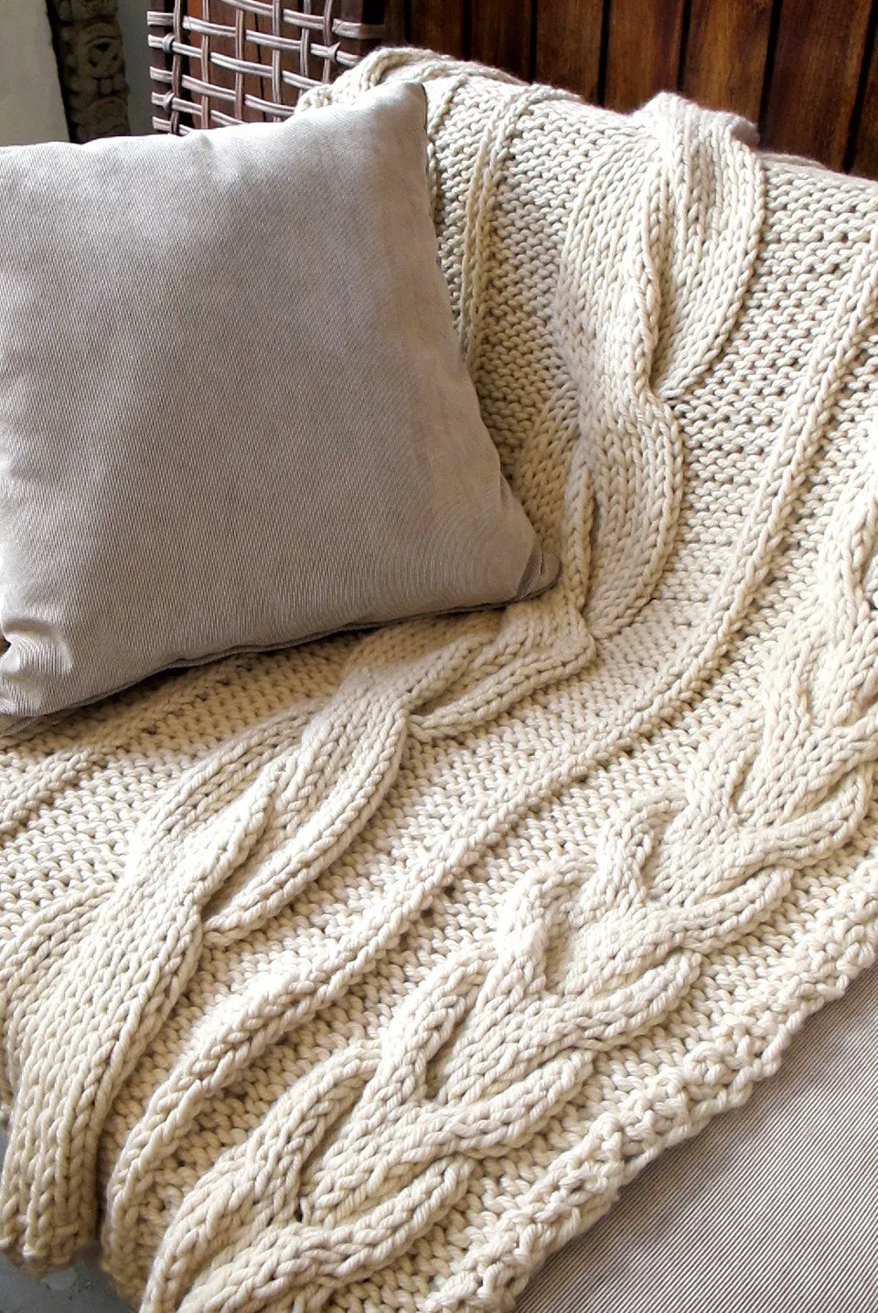 Super Chunky Throw - Knit Throw Blanket