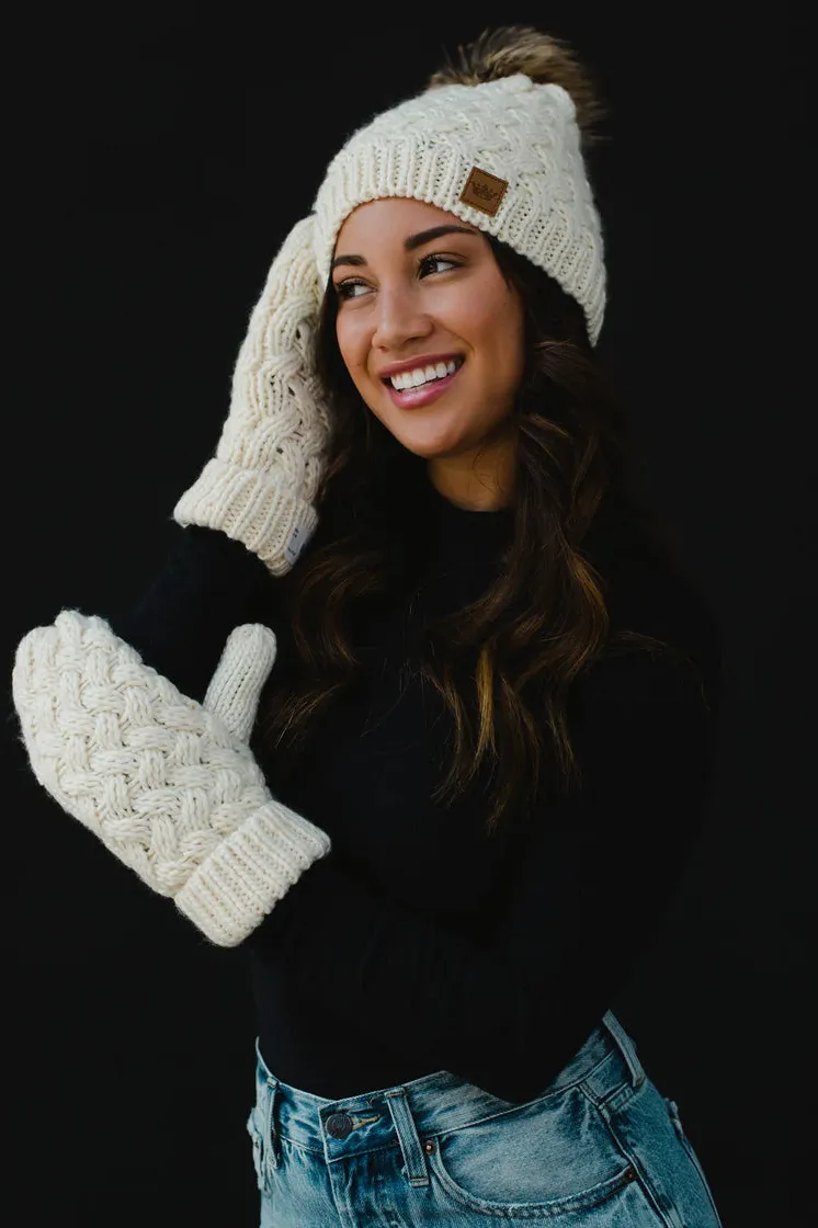 Textured Knit Mittens