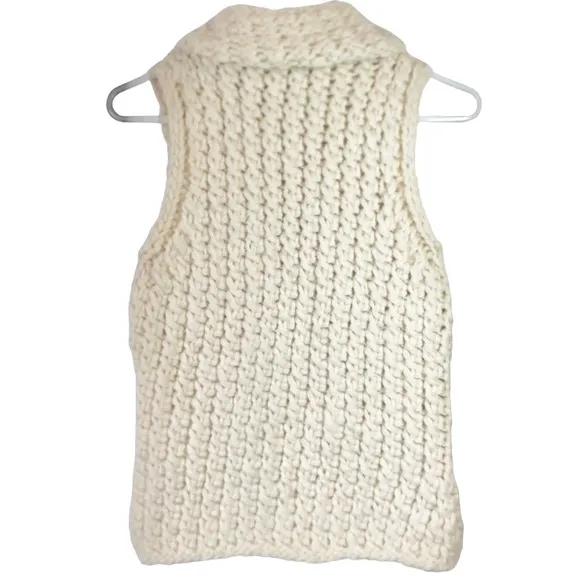 The Wrights Wool Sleeveless Turtle Neck Sweater Chunky Knit Size Small