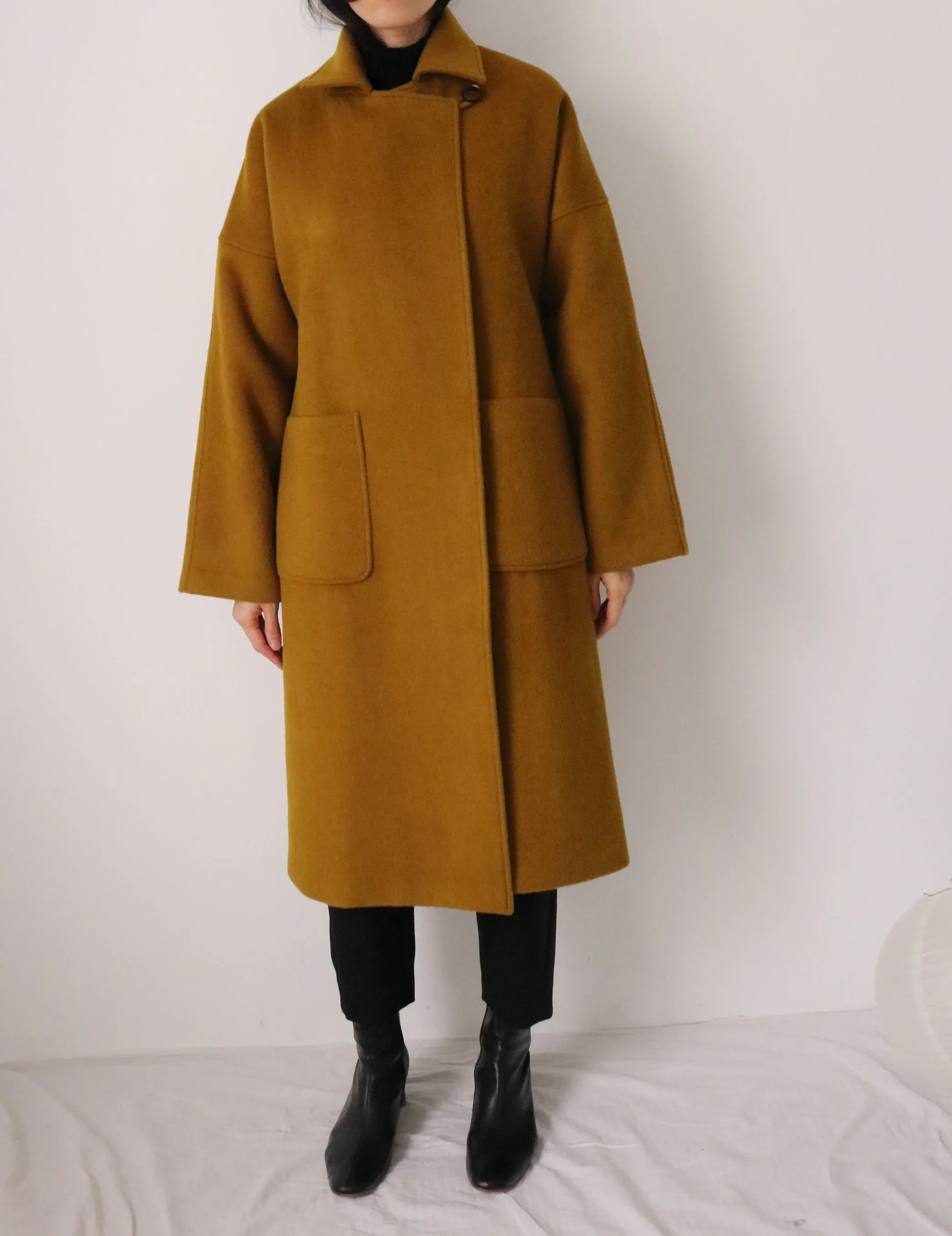 Theory coat-dark mustard