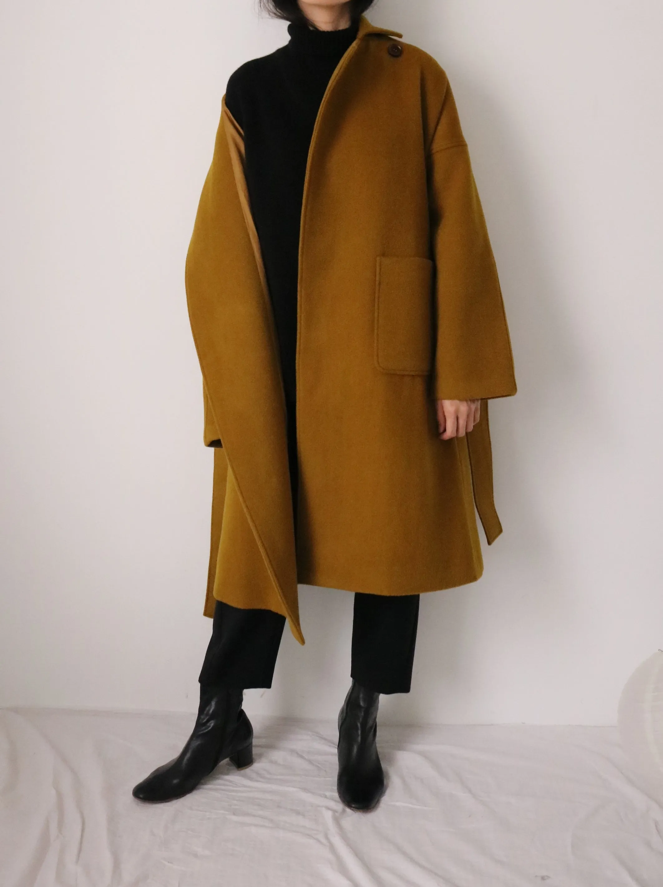 Theory coat-dark mustard