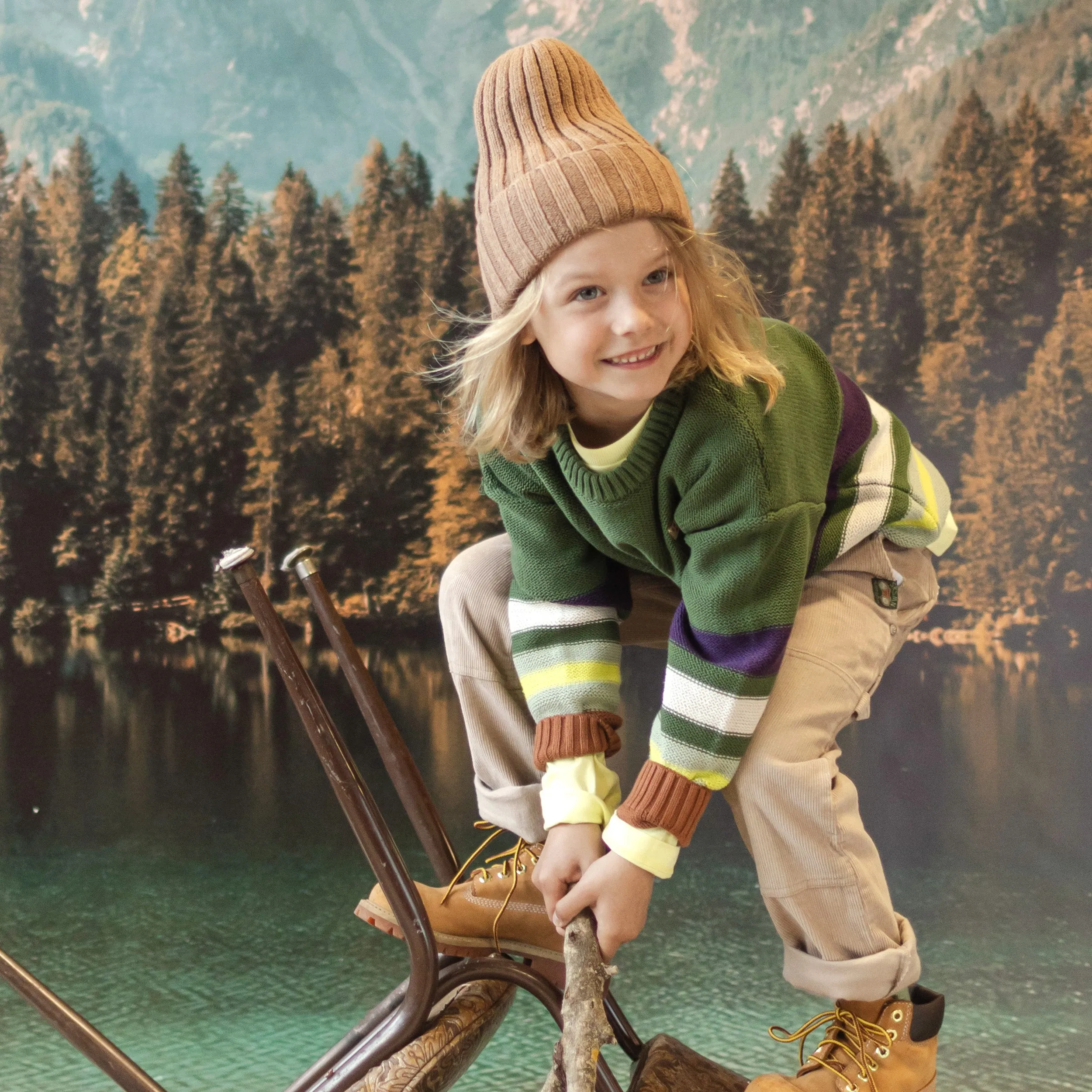 Tuque en tricot brune, enfant || Brown knitted toque, child