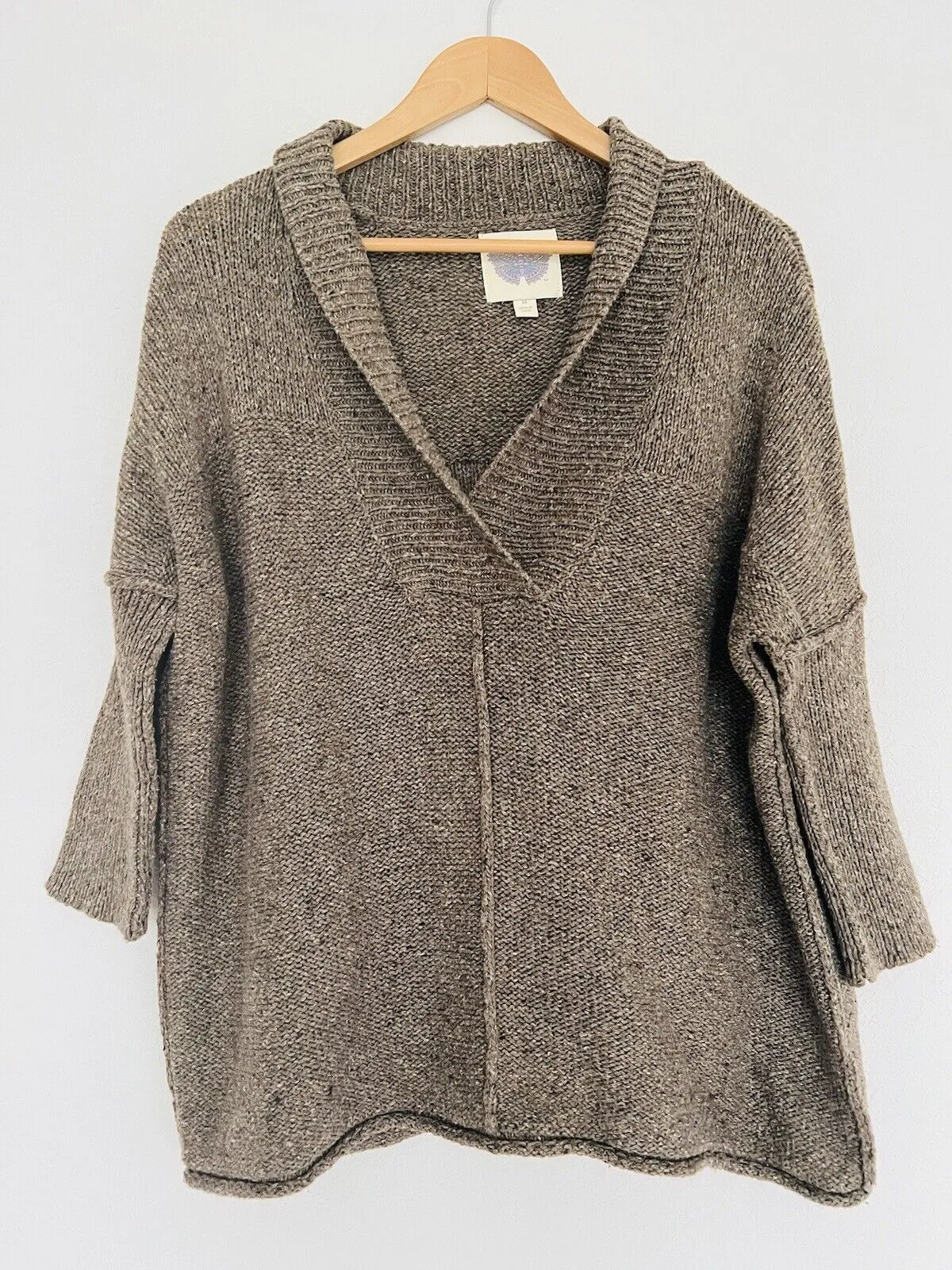 UNBRANDED Brown Sweater Sz M Wool Blend Deep V-Neck Slouchy Chunky Knit Oversize