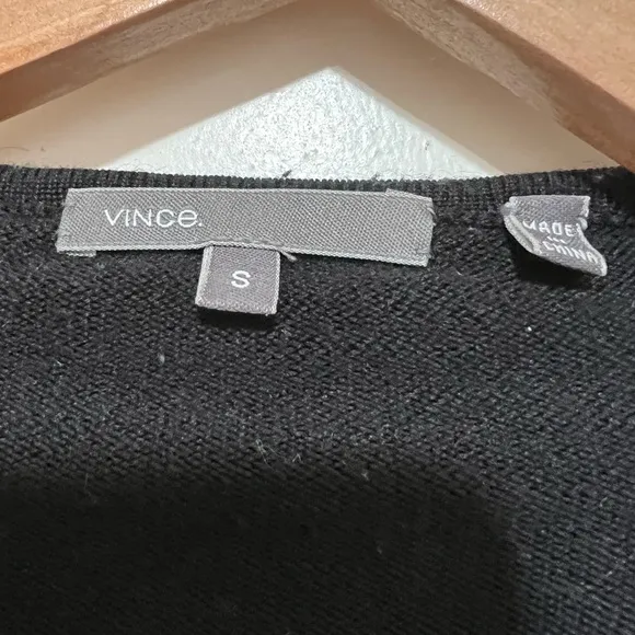 VINCE black wool and Mohair blend open front Chunky knit cardigan size S.