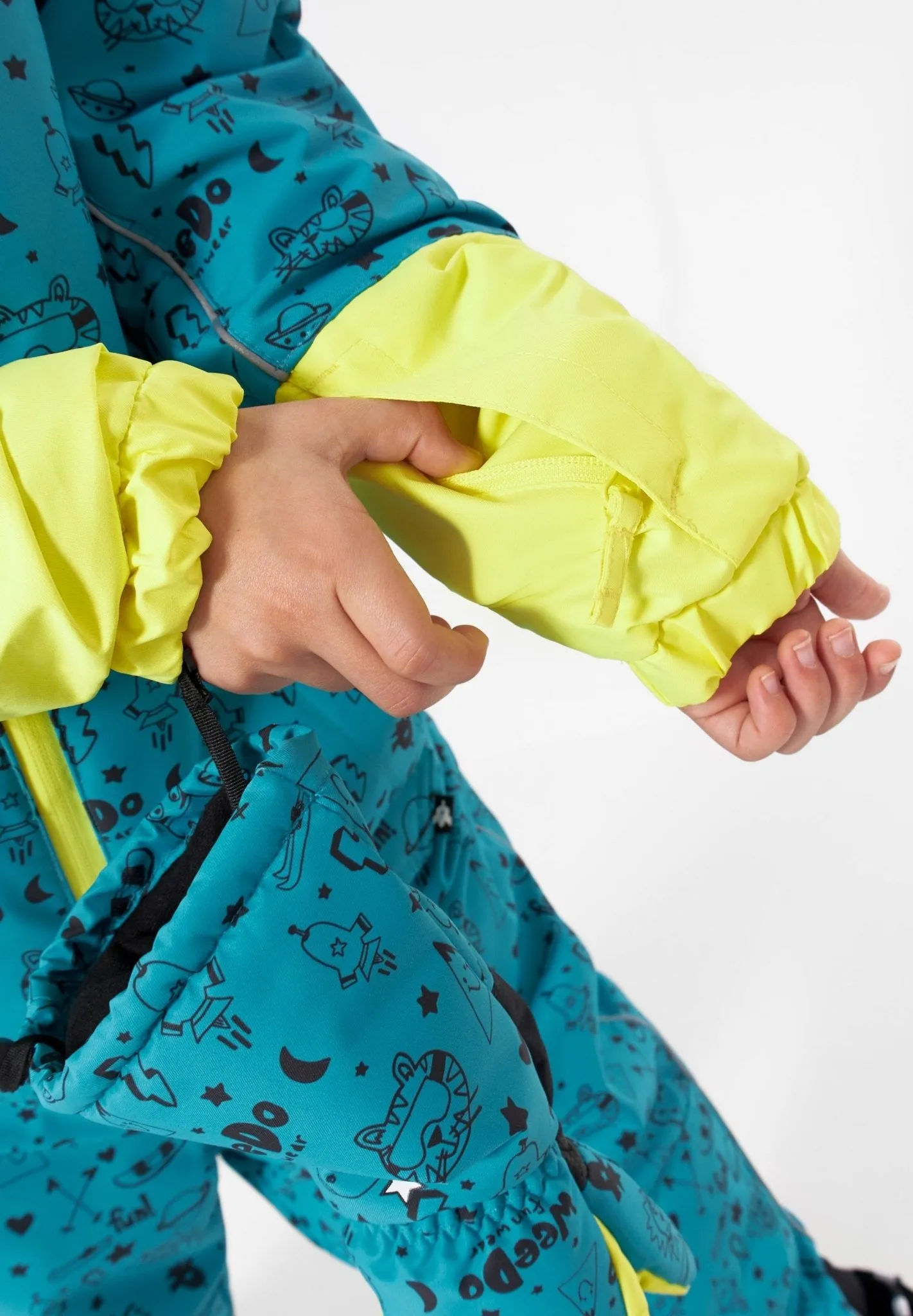 Weedo Universe Mondo Mittens