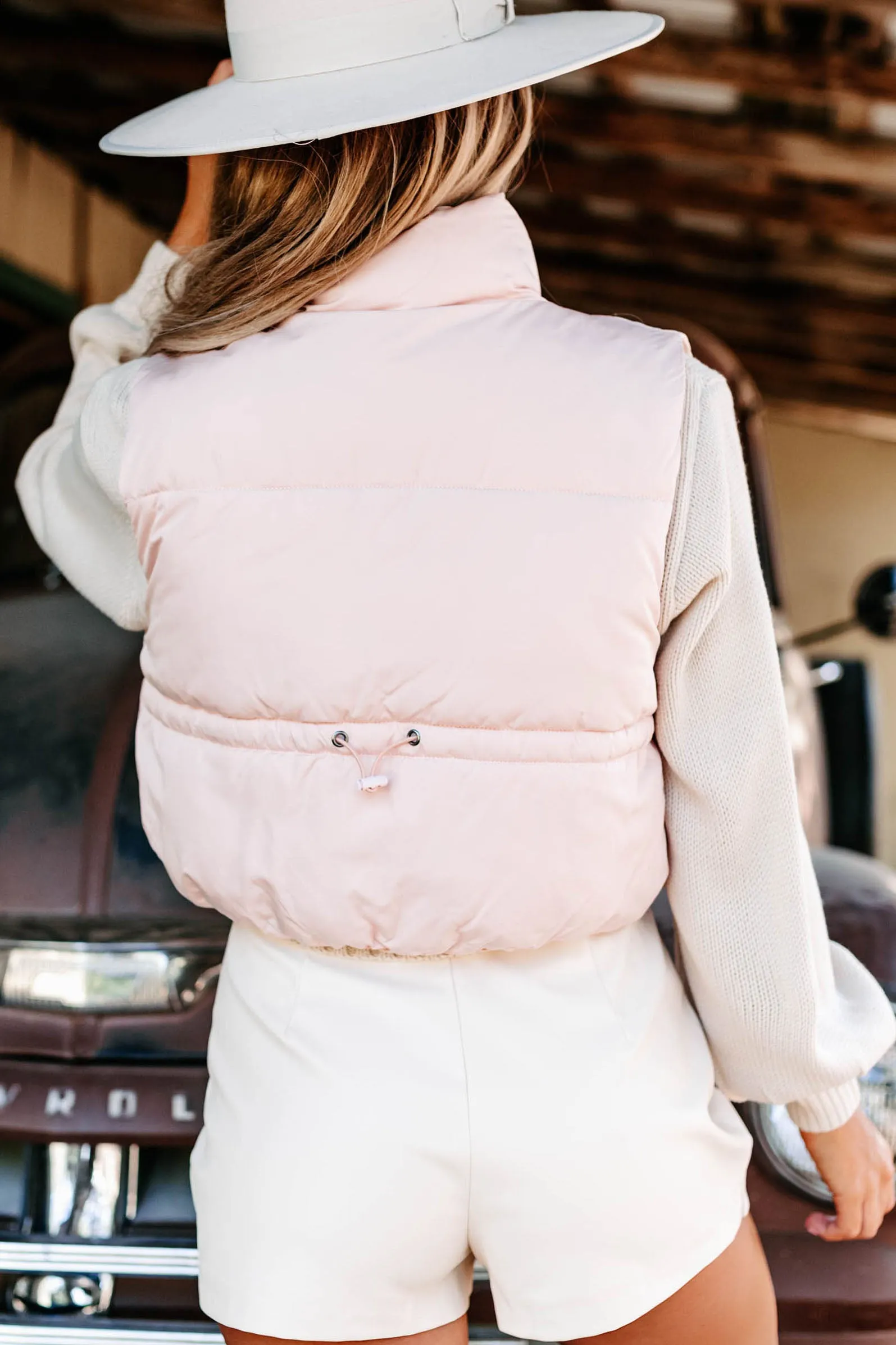 Whistler Welcome Cropped Puffer Vest (Blush)