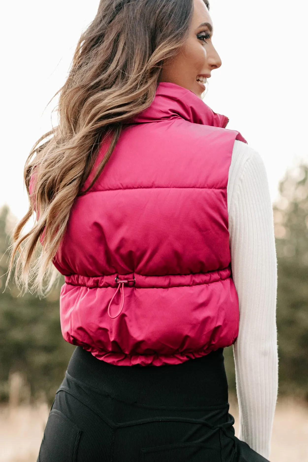 Whistler Welcome Cropped Puffer Vest (Magenta)