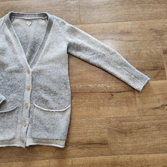 Wilfred long sleeve button front chunky knit alpaca wool cardigan sweater large