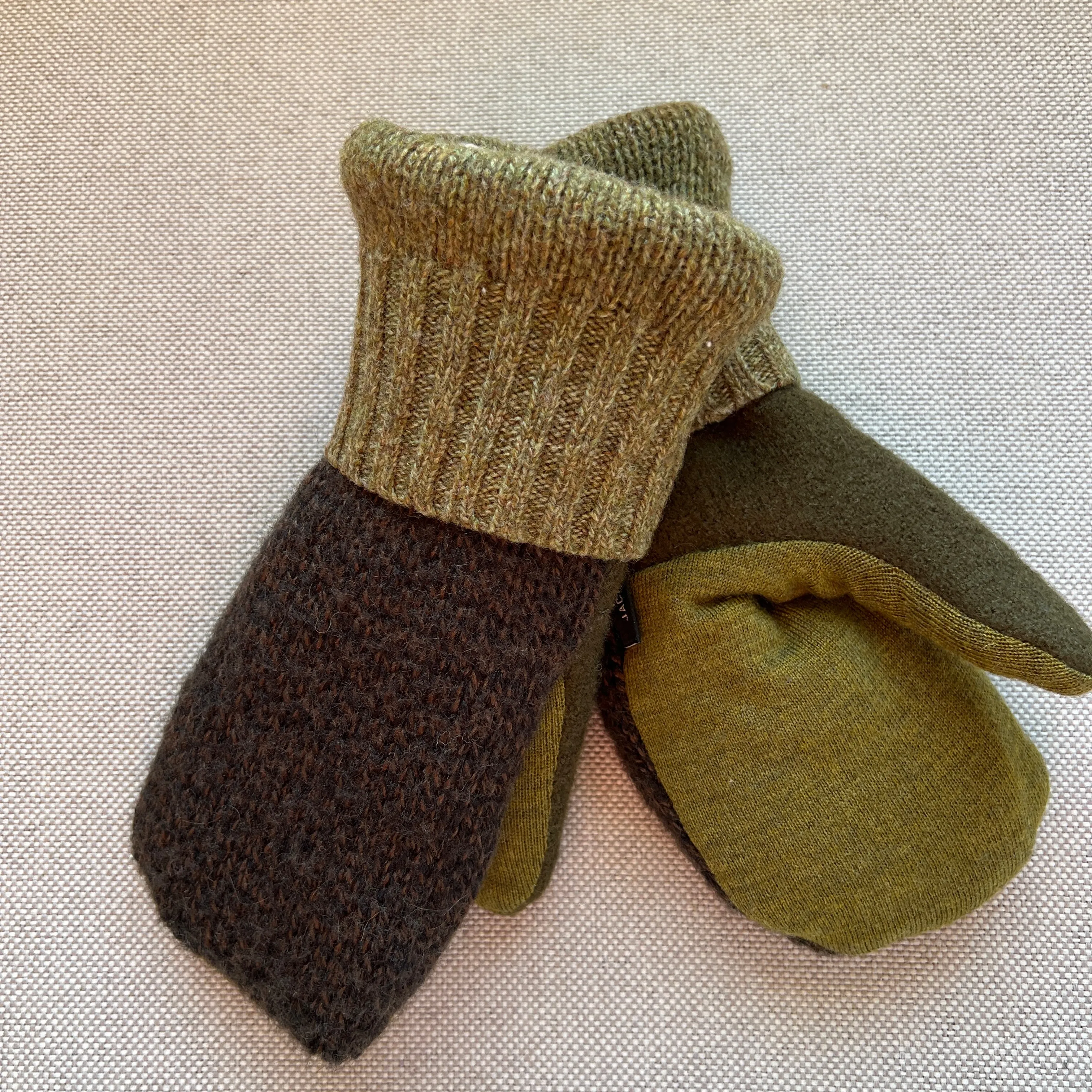 Women's Sherpa Lined Mittens - Shades of Green & Brown - 545