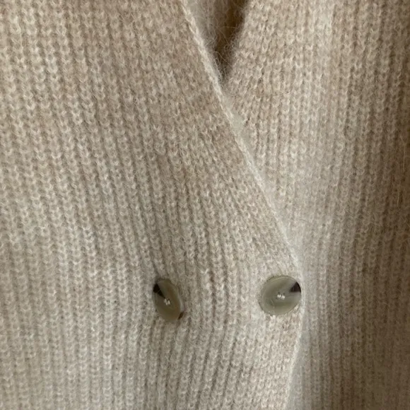 Zara Wool and Alpaca Cream Knit Cardigan Women’s Size M