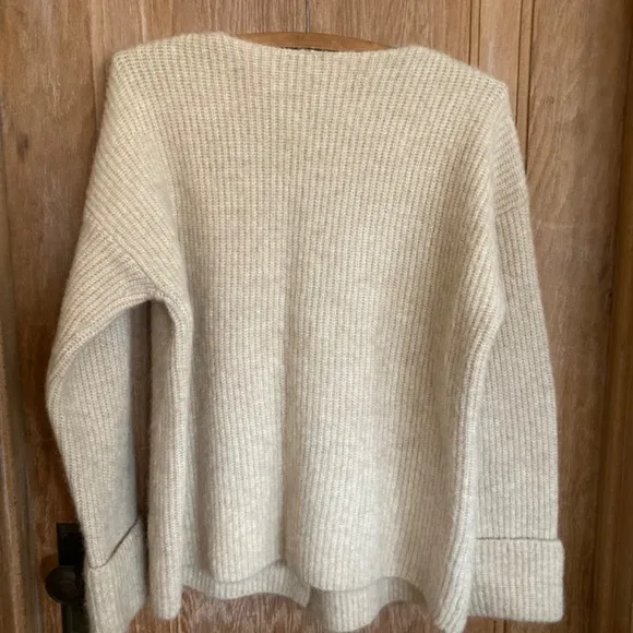 Zara Wool and Alpaca Cream Knit Cardigan Women’s Size M